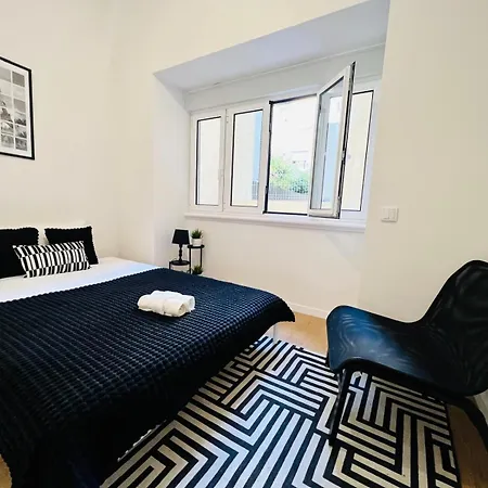 Luxury Rooms, Location For Tourists *