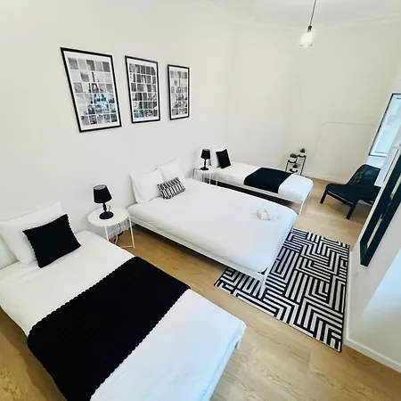 Luxury Rooms, Location For Tourists