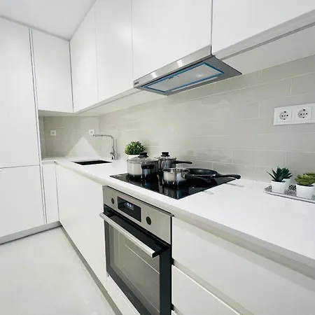 호스텔 Luxury Rooms, Location For Tourists