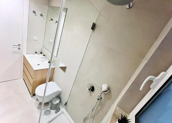 Luxury Rooms, Location For Tourists ホステル *