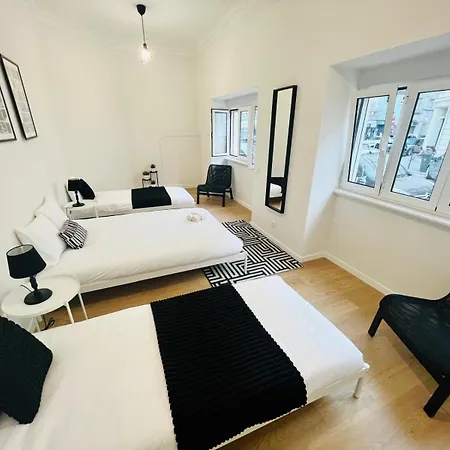 Luxury Rooms, Location For Tourists Hostel Lissabon